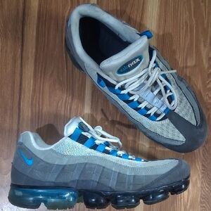 Vaper Max 95 Gray with Blue Highlights In Box